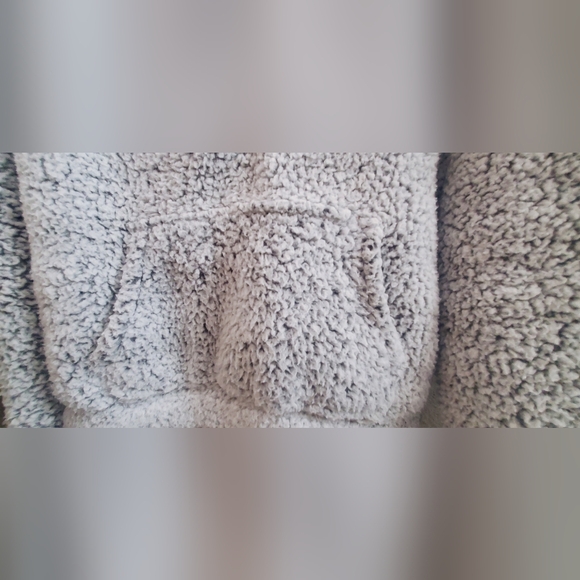 *NEW* Fuzzy Gray Teddy Bear Pullover Sweater | Hippie Rose, XS - Picture 5 of 7